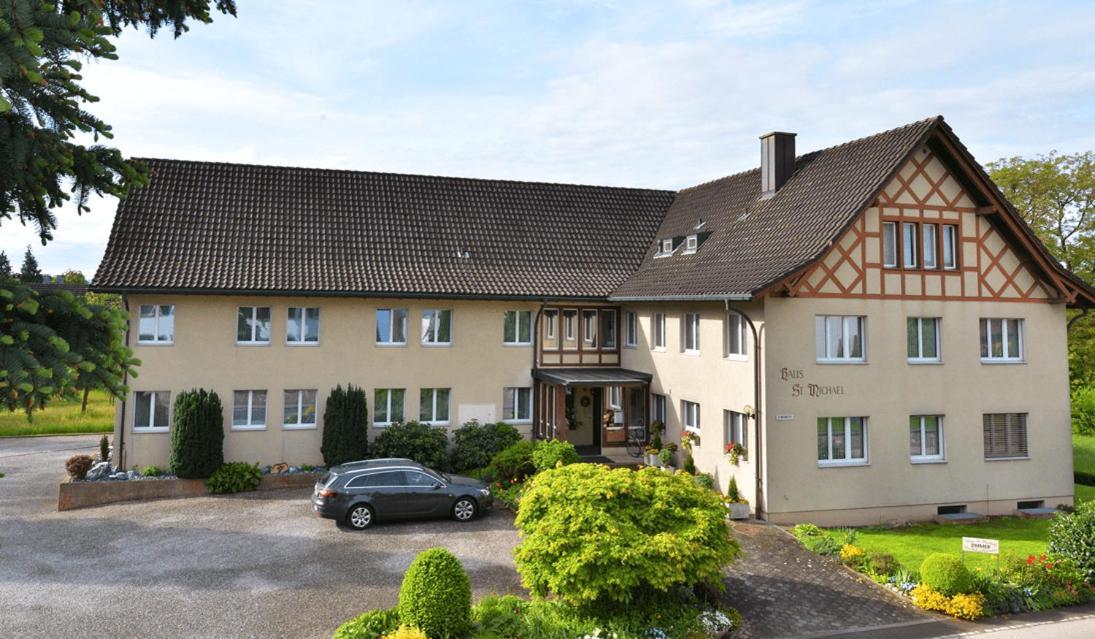 Haus St.Michael Hotel Dozwil Exterior photo